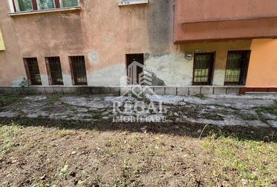 Garsonieră decomandată în Central