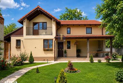 Casă cu 5 camere cu Teren 1487 Mp în Giarmata