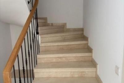 Casă cu 8 camere cu Teren 510 Mp în Dorobanți - 4