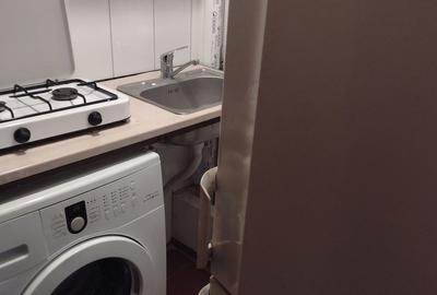 Garsonieră semidecomandată în Moșilor