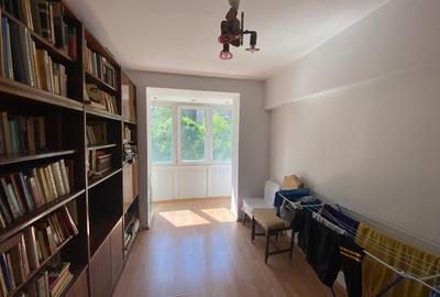 TINERETULUI-STRADA TRESTIANA-APARTAMENT 3 CAMERE