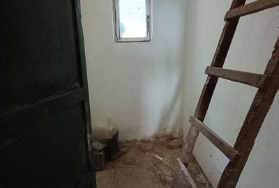 Casă cu 2 camere cu Teren 230 Mp în Central - 6