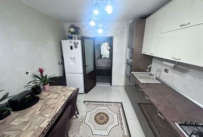 Apartament cu 3 camere în Central - 3