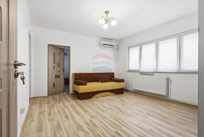 Apartament cu 3 camere de vanzare in zona Palat - 1