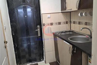Apartament cu 2 camere decomandat în Șagului - 2
