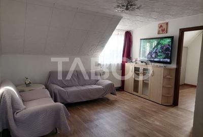 Apartament 3 camere cu balcon in zona Trei Stejari de inchiriat - 1