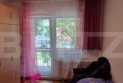 Apartament de vanzare, cu 3 camere, 69 mp, zona Carpati 2 - 4