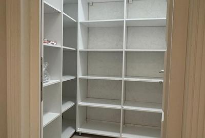Apartament cu 7 camere în Central - 11