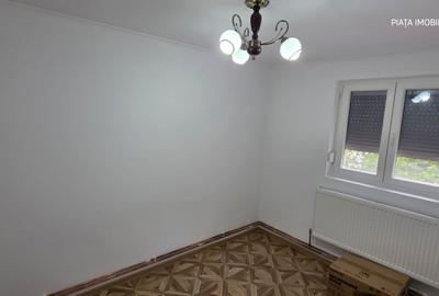 Apartament cu 3 camere decomandat, mobilat în Micro 6 - 4