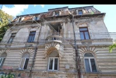 Casă individuală cu 15 camere cu Teren 280 Mp în Victoriei - 1