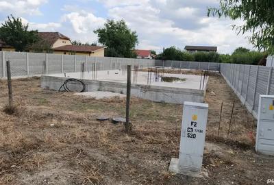 Teren cu casa in construc?ie - 2