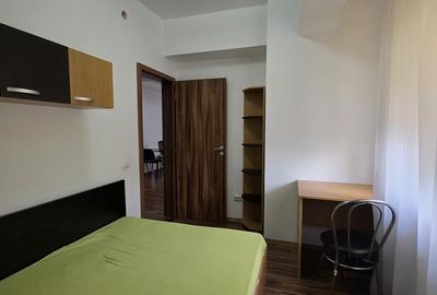 Apartament cu 3 camere semidecomandat în Central - 2