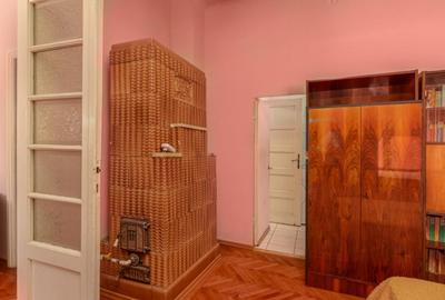 Casa individuala cu 2 corpuri, curte proprie, 253mp teren, - 9