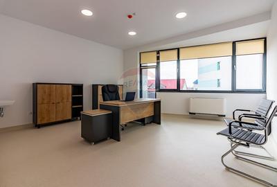 Spațiu comercial, de 38 mp, în Ultracentral - 13