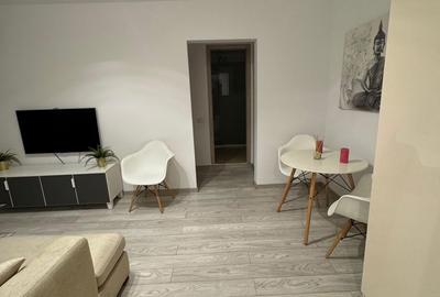 Apartament cu 2 camere semidecomandat în Berceni - 2