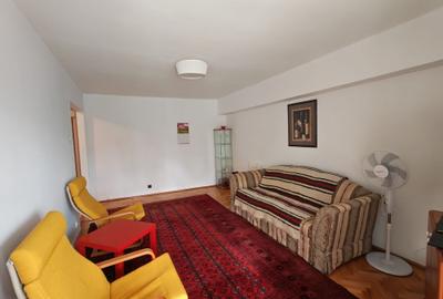 Apartament cu 3 camere decomandat, mobilat în P-ța Unirii - 2