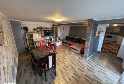 Casă cu 4 camere cu Teren 2650 Mp în Dumitra - 5
