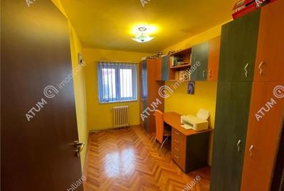 Apartament 3 camere decomandate si balcon zona Vasile Aaron Sibiu - 12