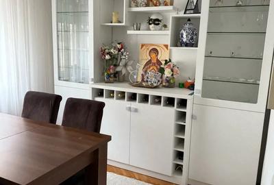 Apartament cu 4 camere decomandat în Funcționarilor - 3