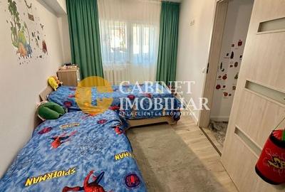 4 CAMERE RENOVAT - ETAJ 3 - BLOC DIN 1990 - ROND ZIMBRU - 5