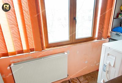 Apartament cu 3 camere semidecomandat, mobilat în Micro 19 - 17