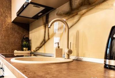 Apartament cu 2 camere decomandat, mobilat în Central