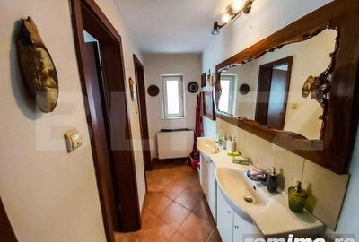 Pensiune 3*, 484 mp utili ?i 1000 mp teren, Predeal! - 4