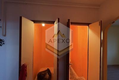 Apartament cu 3 camere decomandat în Florilor - 3