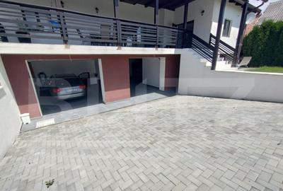 Casa/Pensiune,310mp,zona Jelnei,2800 mp teren,Lac de pesti,i - 21