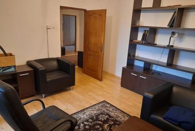 Inchiriez 4 camere ultracentral pt. muncitori - 1