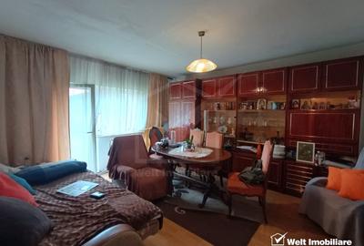 Apartament cu 4 camere decomandat în Dâmbul Rotund - 1