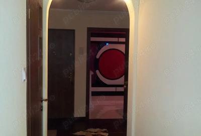 Apartament cu 3 camere decomandat în Berceni - 5