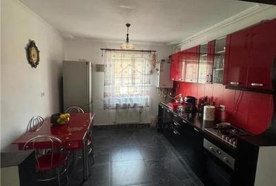 GIROCULUI - 3 CAM - CENTRALA - MOBILAT - ZONA EXCELENTA GIROCULUI - 3 CAM - CENTRALA - MOBILAT - ZONA EXCELENTA - 4