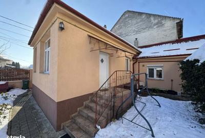 Casă cu 2 camere cu Teren 220 Mp în 14 Mai - 6