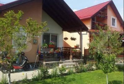 Casa de vanzare in Ernei - 2