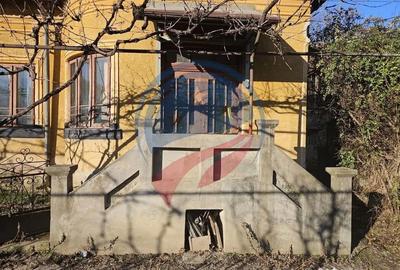 Casă cu 4 camere cu Canalizare în Foișor - 5