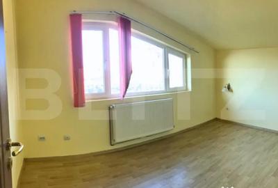 Casă cu 7 camere cu Teren 445 Mp în Central - 7