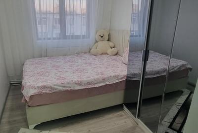 Apartament cu 3 camere semidecomandat în Tomis Nord - 2