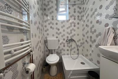 Casă individuală cu 6 camere cu Canalizare în Girocului - 19