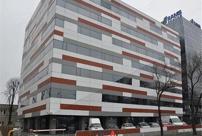 Spațiu comercial, în Titan - 11