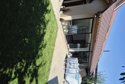 Casă cu 8 camere cu Teren 800 Mp în Central - 9