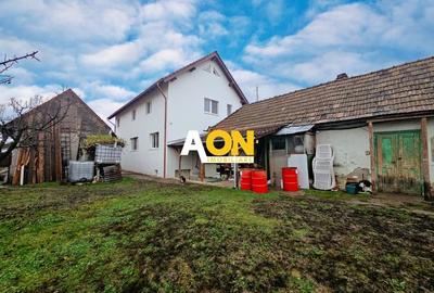 Casa cu doua corpuri, 5 camere, 1580 mp teren, Dealul Furcilor - 1