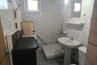 Apartament cu 2 camere semidecomandat în Micro 6 - 3