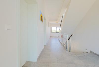 Vila Navona**** – Saturn, Mangalia , Casa ta de la Mare - 5
