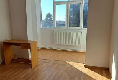 Apartament 4 cam dec Port, et 4/5,St 100mp,3 balcoane Apartament 4 cam dec Port, et 4/5,St 100mp,3 balcoane - 9