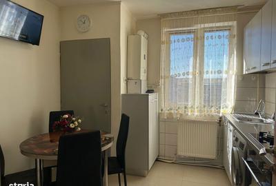 Apartament cu 3 camere decomandat în Decebal