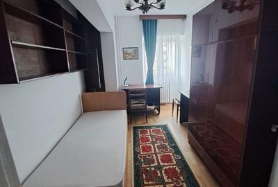 Apartament cu 3 camere decomandat, mobilat în Independenței - 9