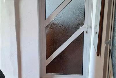 Apartament cu 3 camere semidecomandat în Central - 1