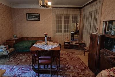 De vanzare casa parinteasca+livada,ambele la soseaua principala - 7