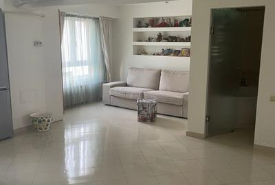 Apartament cu 3 camere decomandat, mobilat în Calea Călărașilor